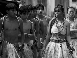 Loinclothed hobby; Obrzek dne - the picture od the day - awa rel - Philippines, Lang-ay festival