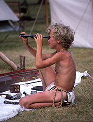 Loinclothed hobby; Obrzek dne - the picture od the day - awa rel - Boy with a viewing glass, Reenacting event, photo, loincloth, Flyingindigo. 