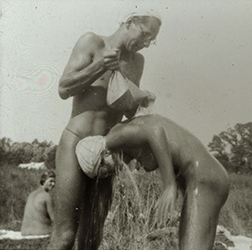 Loinclothed hobby; Obrzek dne - the picture od the day - awa rel - Arthur Benda, Wien, Lobau, loinclothed FKK - L.P. 1930<