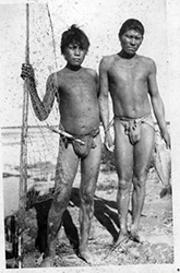 Loinclothed hobby; Obrzek dne - the picture od the day - awa rel - Chaco indians, thong-loincloths aka their dress for not-just-for fishing