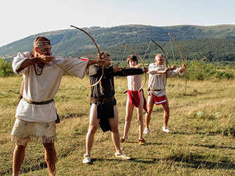 Loinclothed hobby; Obrzek dne - the picture od the day - awa rel -  Indian summer camp, 2017 - Bulgaria