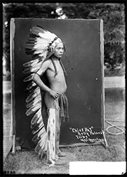 Loinclothed hobby; Obrzek dne - the picture od the day - awa rel - Chief Pat, Belly Palouse tribe, 1900 ~ 1910 Photo by Moorhouse Thomas Leander, 1850-1926 ~  City of Pendleton