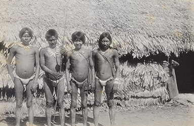 Loinclothed hobby; Obrzek dne - the picture od the day - awa rel - People from the Putumayo region, 1917