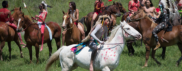Loinclothed hobby; Obrzek dne - the picture od the day - awa rel -  The Battle of the Little Bighorn reenactors 