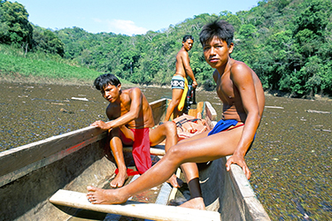Loinclothed hobby; Obrzek dne - the picture od the day - awa rel - Embera Indians, Chagres National Park, Panama, Central America
