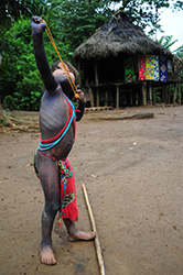 Loinclothed hobby; Obrzek dne - the picture od the day - awa rel - The Art of Vctor Santamara - indigenous people, Panama 