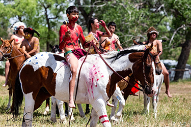 Loinclothed hobby; Obrzek dne - the picture od the day - awa rel -  Realbird Custer Battlefield Reenactment 2021, Eaglesix Photography by Robert Six 