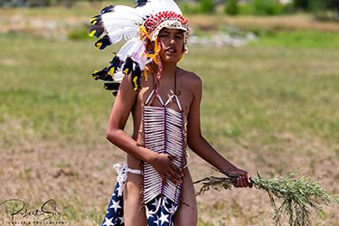 Loinclothed hobby; Obrzek dne - the picture od the day - awa rel -  Realbird Custer Battlefield Reenactment 2021, Eaglesix Photography by Robert Six 