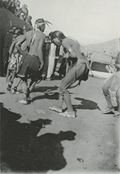 Loinclothed hobby; Obrzek dne - the picture od the day - awa rel - Young Indian man participating in a ceremony