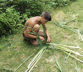 Loinclothed hobby; Obrzek dne - the picture od the day - awa rel -   indian summer camp