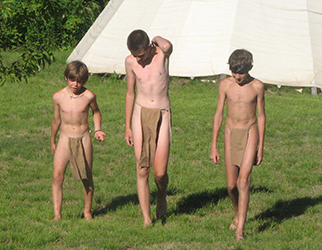 Loinclothed hobby; Obrzek dne - the picture od the day - awa rel -   indian summer camp