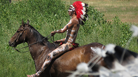 Loinclothed hobby; Obrzek dne - the picture od the day - awa rel - Little Bighorn Battle Reenactment