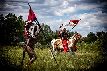 Loinclothed hobby; Obrzek dne - the picture od the day - awa rel - Battle of Little Bighorn reenactment ~ photo by Chris Schroeder 