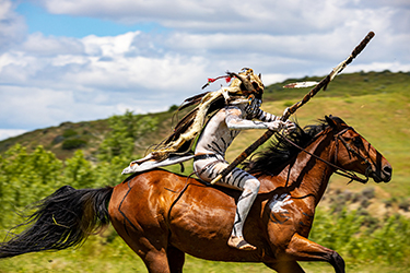 Loinclothed hobby; Obrzek dne - the picture od the day - awa rel - Battle of Little Bighorn reenactment ~ photo by Chris Schroeder 