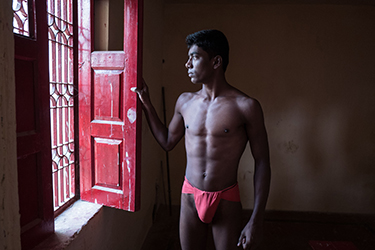 Loinclothed hobby; Obrzek dne - the picture od the day - awa rel - photo by Alfonso Perez de Velasco - Kushti fighters