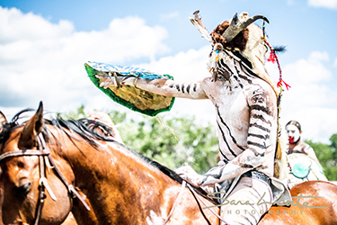 Loinclothed hobby; Obrzek dne - the picture od the day - awa rel - photo by Sara Liberte - 2022 Little Big Horn Battle Reenactment