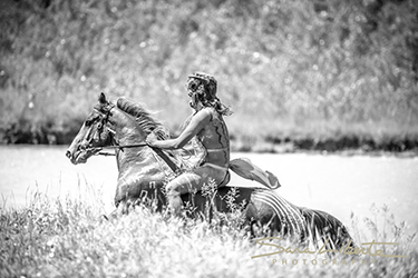 Loinclothed hobby; Obrzek dne - the picture od the day - awa rel - photo by Sara Liberte - 2022 Little Big Horn Battle Reenactment