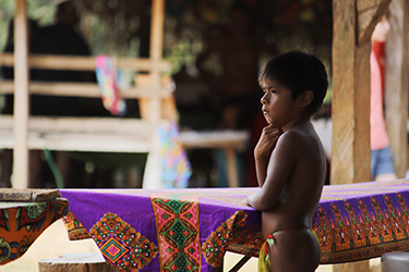 Loinclothed hobby; Obrzek dne - the picture od the day - awa rel - photo by Esdras Jaimes  - Embera Drua ~ 4/6