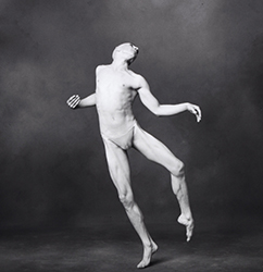 Loinclothed hobby; Obrzek dne - the picture od the day - awa rel - Stephen Petronio, 1993 ~ photo  by Annie Leibovitz