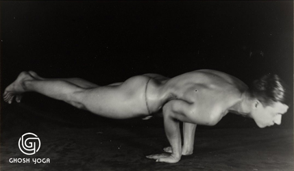 Loinclothed hobby; Obrzek dne - the picture od the day - awa rel - Buddha Bose, 84 yoga asanas ~ 1938