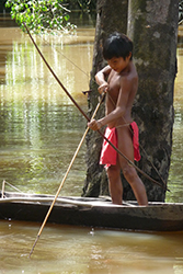 Loinclothed hobby; Obr�zek dne - the picture od the day - �awa rel - Arrow and bow hunting, photo by Axel
