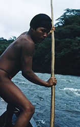 Loinclothed hobby; Obr�zek dne - the picture od the day - �awa rel -  Hombre embera con una cana 