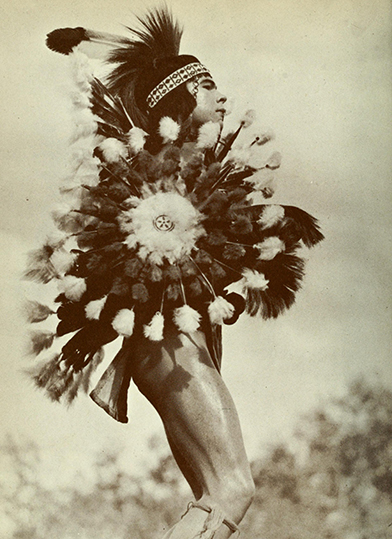 Dances and stories of the American Indian,  Bernard Sterling Mason, Photos by:</FONT> Paul Boris (and others), New York, A.S. Barnes and Co, 1944<