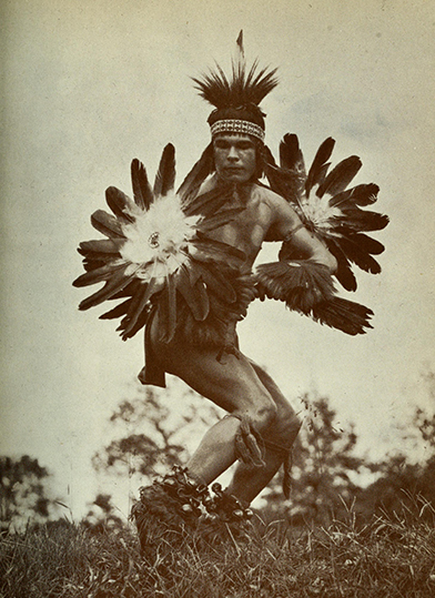 Dances and stories of the American Indian,  Bernard Sterling Mason, Photos by:</FONT> Paul Boris (and others), New York, A.S. Barnes and Co, 1944<